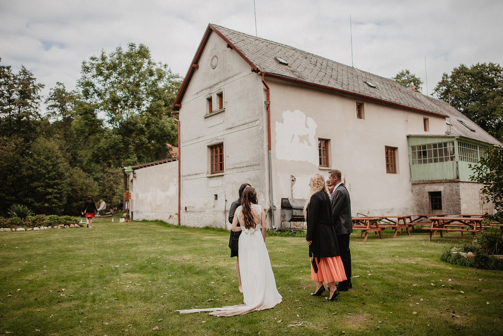 svatba-za-deste-vachuv-mlyn